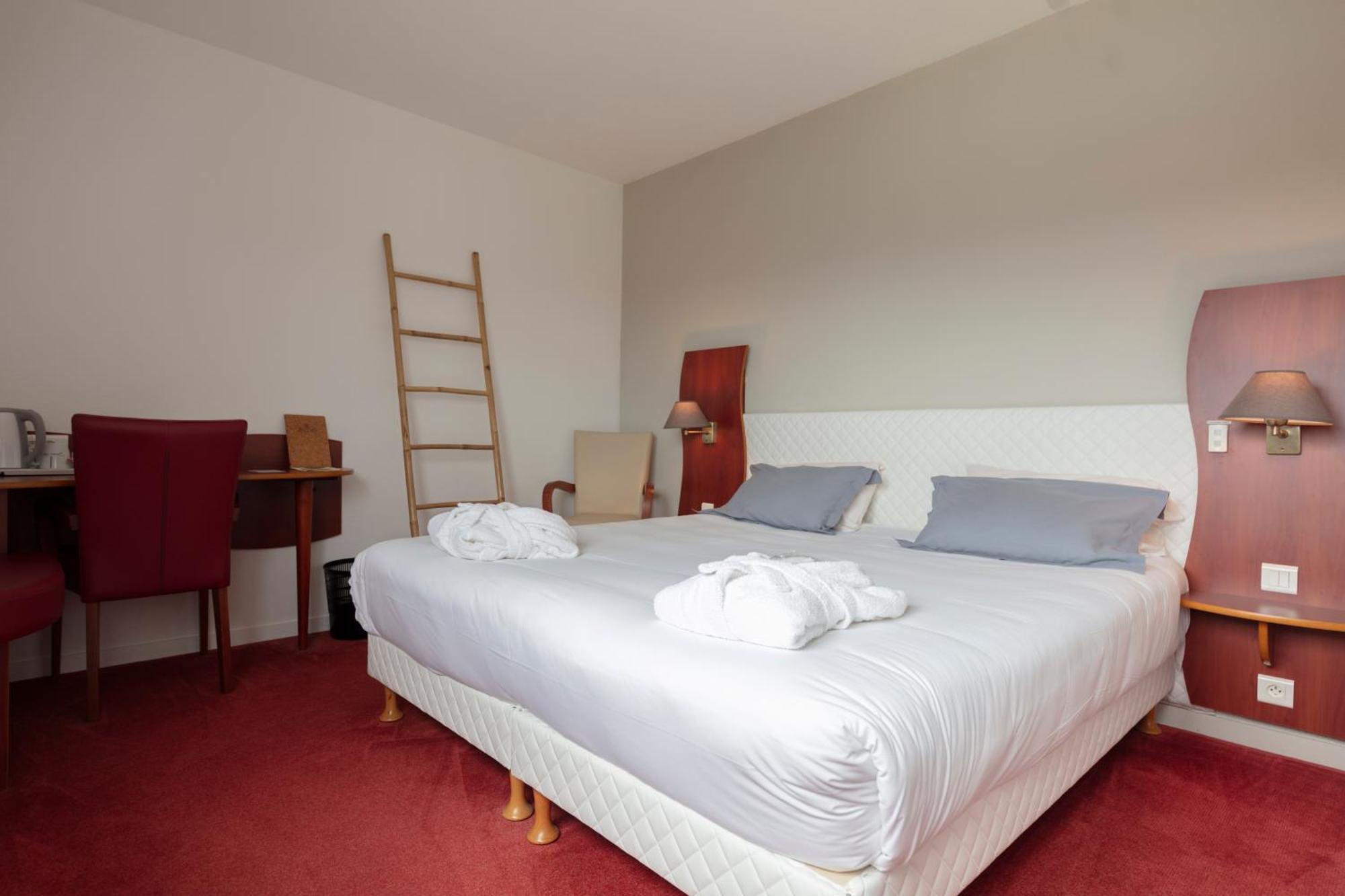 Artemis Hotel & Spa Bistro Coquet Brioude Pokoj fotografie