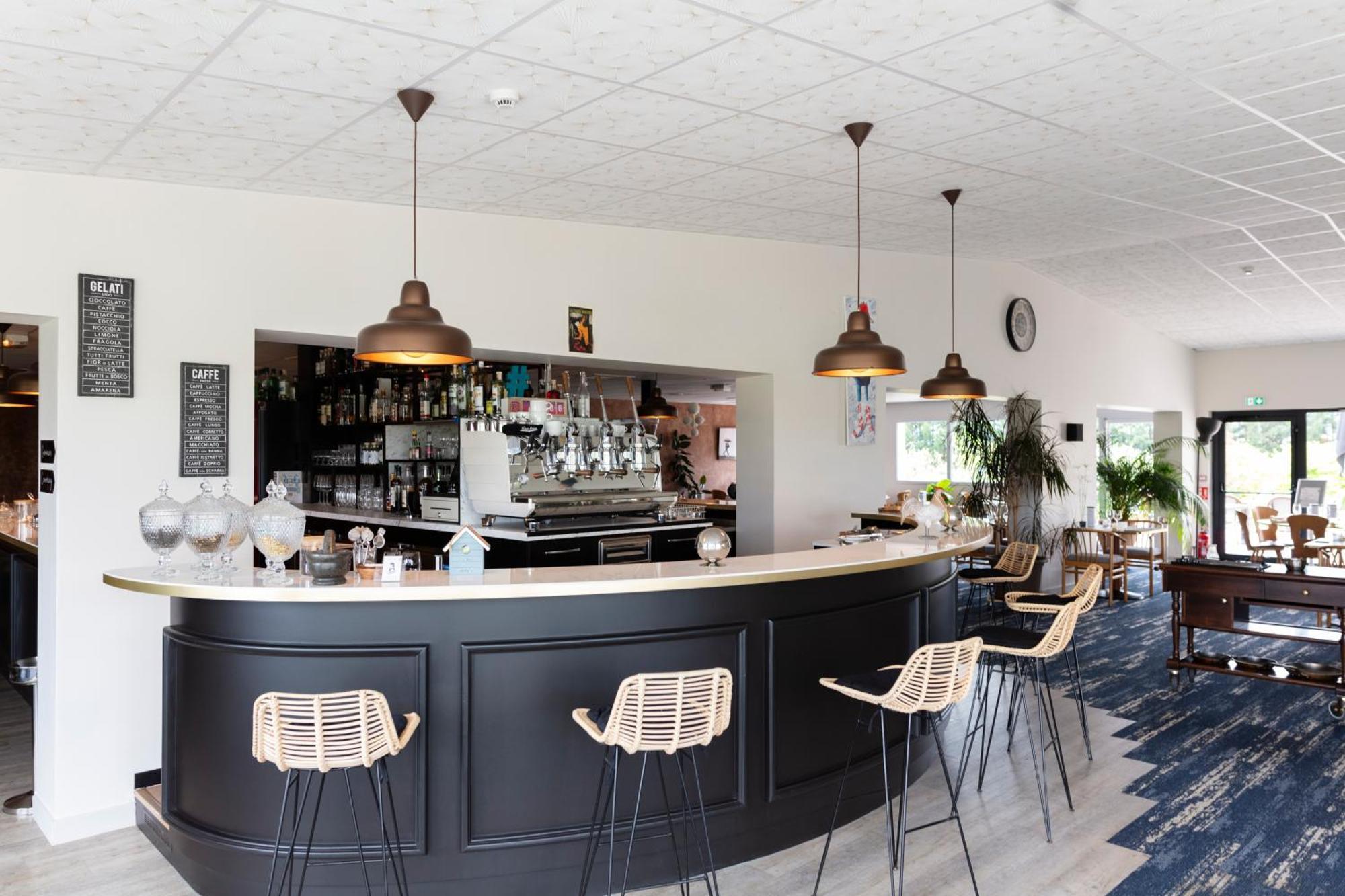 Artemis Hotel & Spa Bistro Coquet Brioude Exteriér fotografie